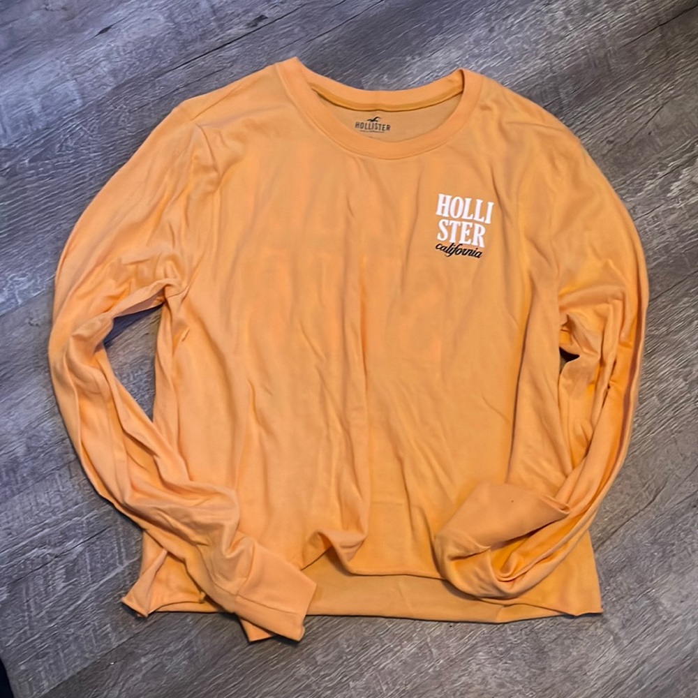 Hollister long sleeve crop